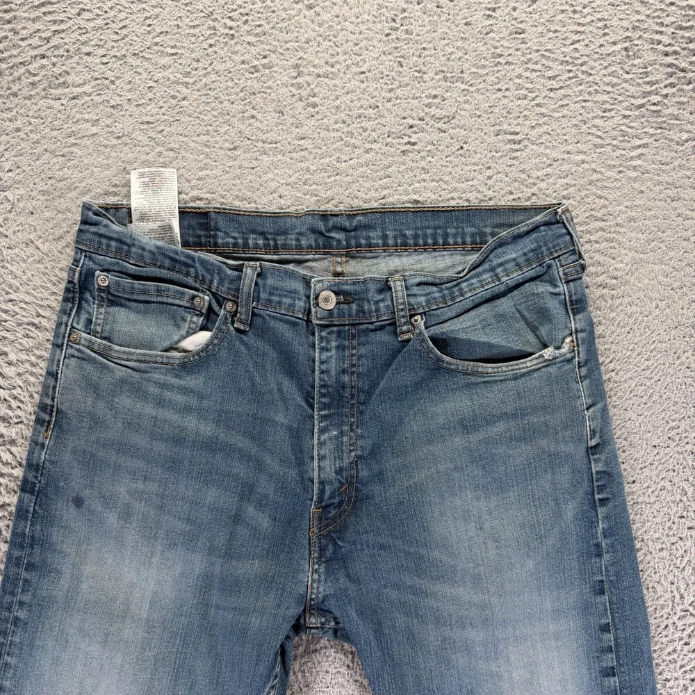 Levis there discrepancy